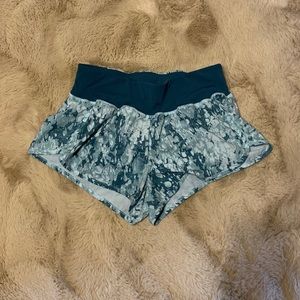 Zella running/yoga shorts size small